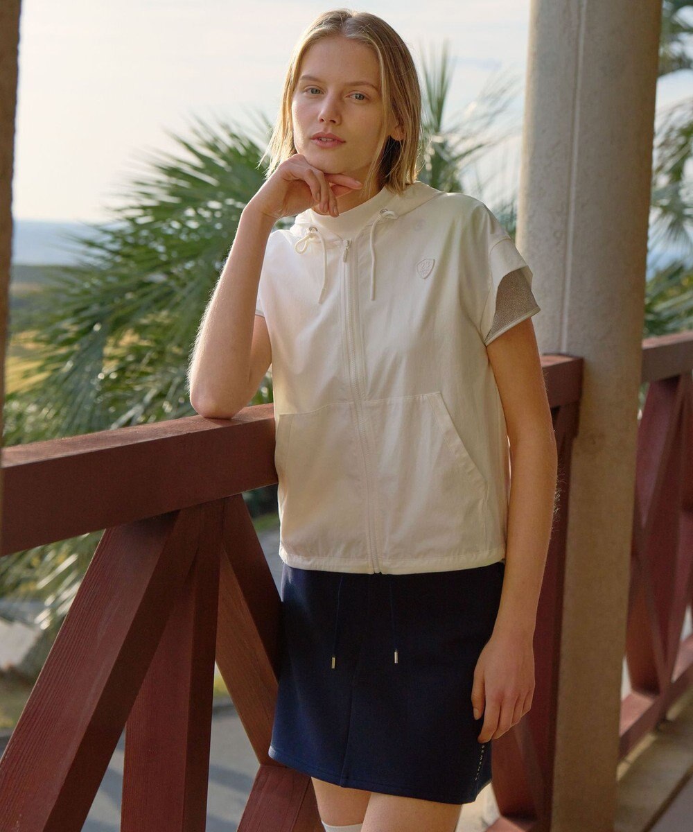 23区GOLF 【WOMEN】シアーストレッチ ショート丈フードベスト 