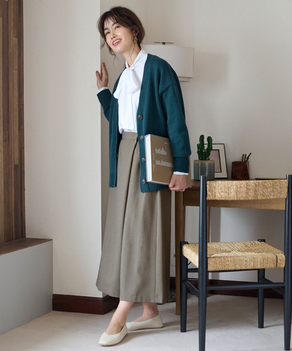 ANY 【洗濯機可】ラムウールVネック カーディガン 