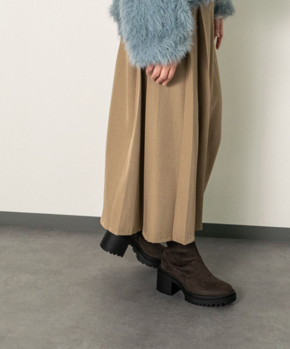 Bridget Birkin 【Round About】厚底ラギットソールストレッチブーツ 