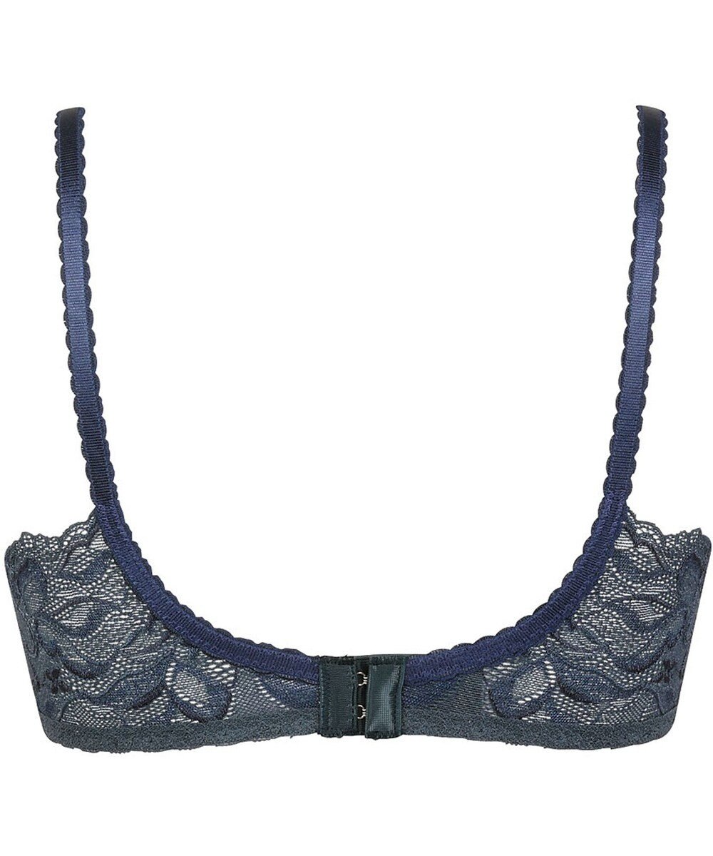 Wing ブラジャー 背中の段差をスムージング 脇高設計 脇から背中すっきり バストの脇流れをブロック 【後ろ姿きれいブラ】 ブラ KB2719 ウイング／ワコール 