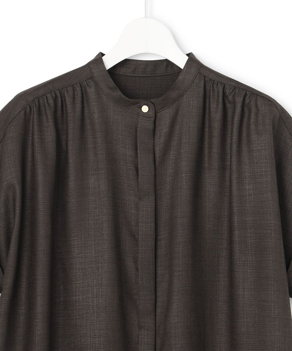 23区 【先行予約】リネンライクグロッシー バンドカラー ブラウス 