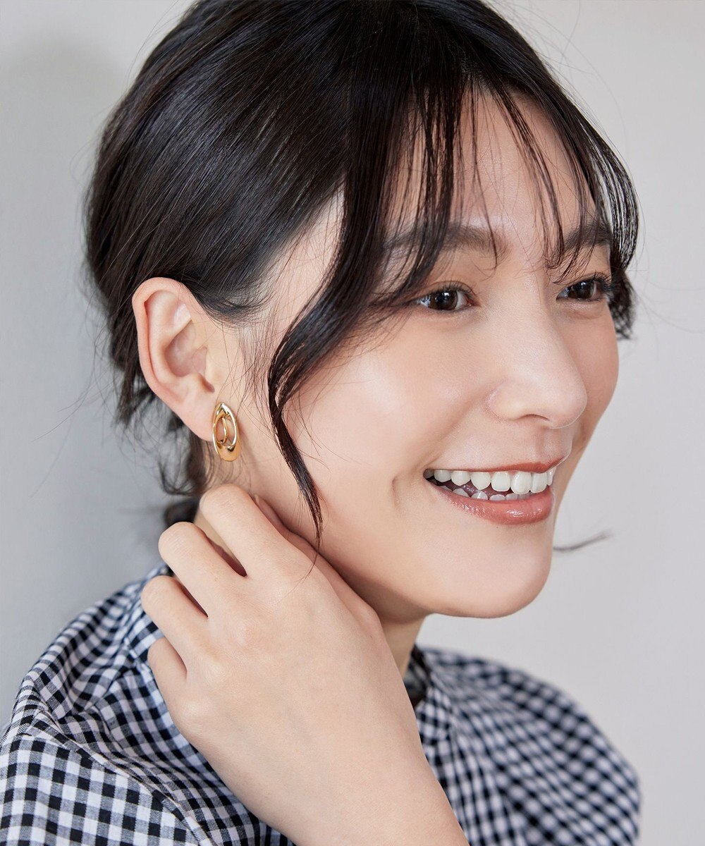 Tiaclasse 【安田美沙子さん着用・金属アレルギー対応】ツイストドロップイヤリング 