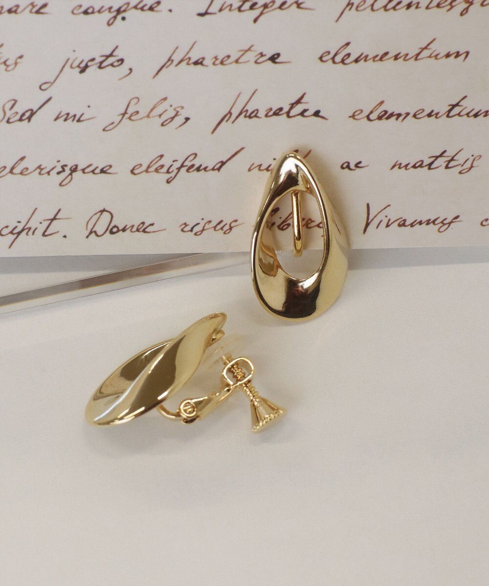 Tiaclasse 【安田美沙子さん着用・金属アレルギー対応】ツイストドロップイヤリング 