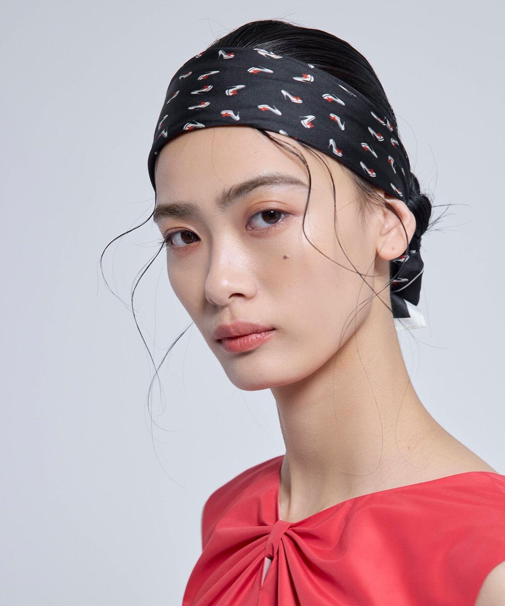 TOCCA 【岡崎紗絵さん着用】RIBBON&HIGHHEEL SILK SCARF シルクスカーフ 