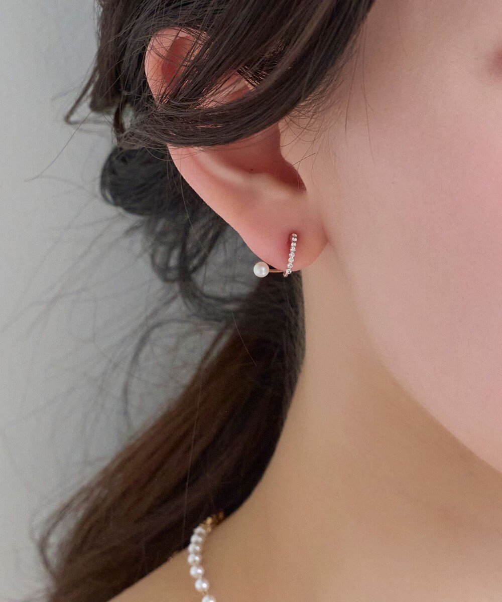 Phoebe 【痛くないシリーズ】ラインストーンパールフロートライトフィットイヤリング　シャンパンゴールド 