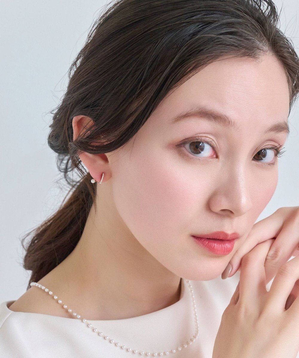 Phoebe 【痛くないシリーズ】ラインストーンパールフロートライトフィットイヤリング　シャンパンゴールド 