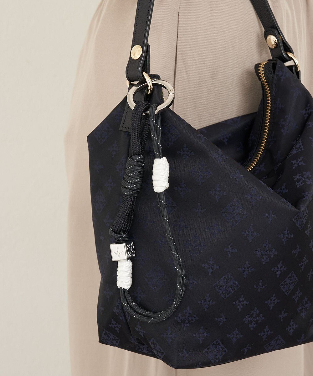 russet ［ノットモチーフ×メタルパーツ］パラコードバッグチャーム（Z-224） 