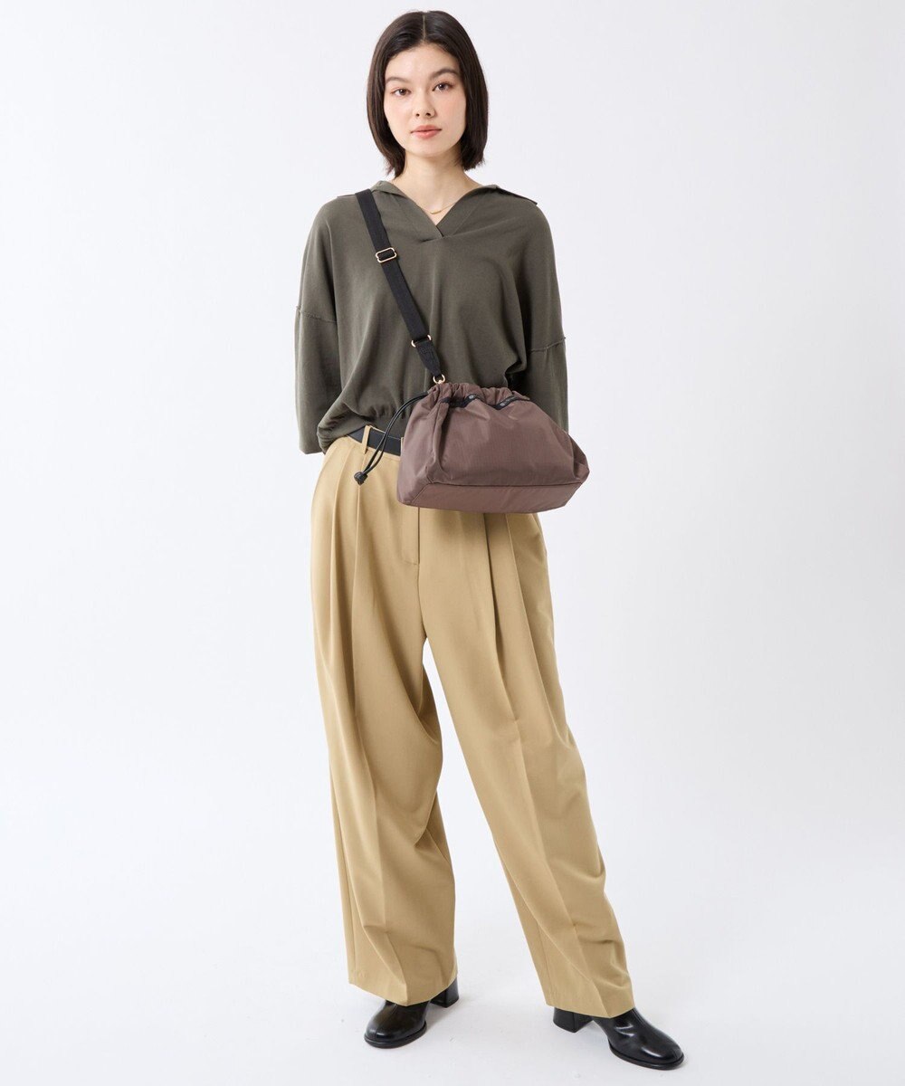 LeSportsac E/W CITY DRAWSTRING BAG /アップタウンダークチョコ/ブラック 