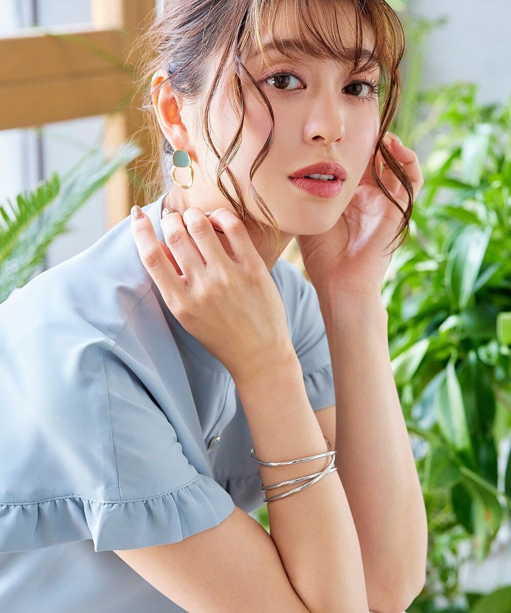 Tiaclasse ワイドクロスバングル 