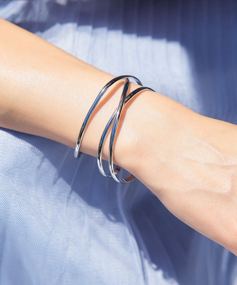 Tiaclasse ワイドクロスバングル 