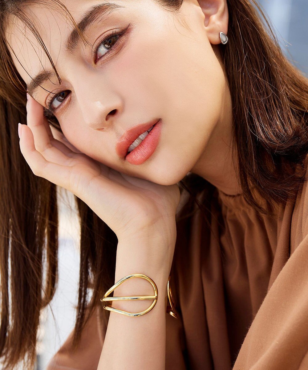 Tiaclasse ワイドクロスバングル 