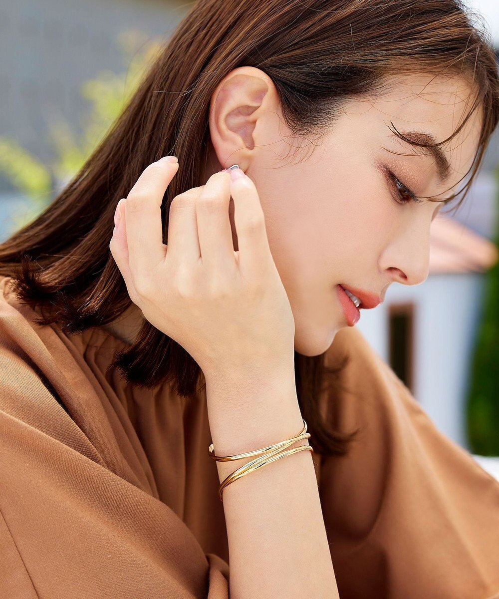 Tiaclasse ワイドクロスバングル 