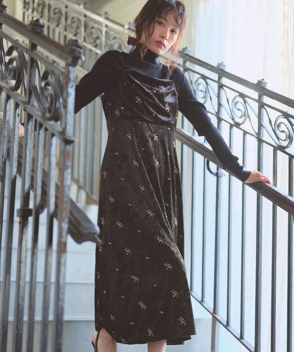 Feroux 刺繍入りベロアキャミソール ワンピース 