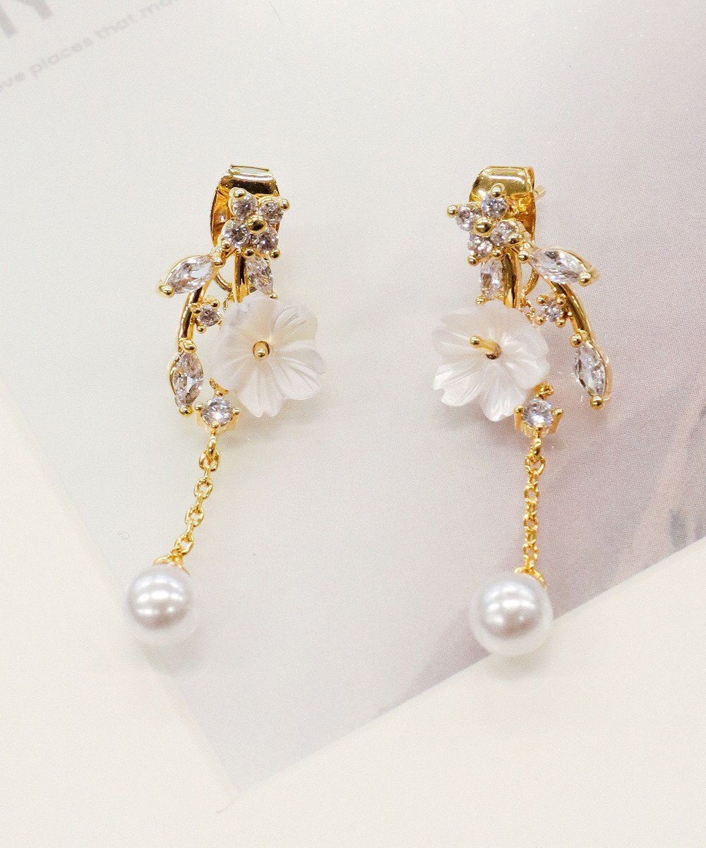 Tiaclasse 【金属アレルギー対応】 シアーフラワードロップピアス 