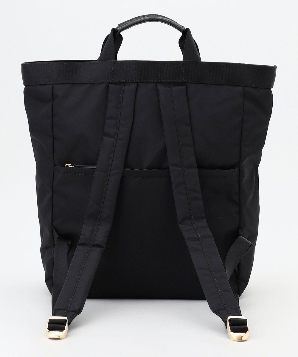 LA BAGAGERIE チャーム付き　ナイロンリュック 