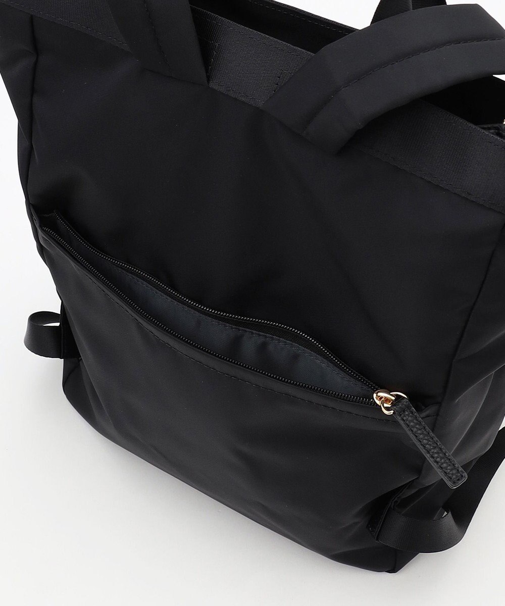 LA BAGAGERIE チャーム付き　ナイロンリュック 