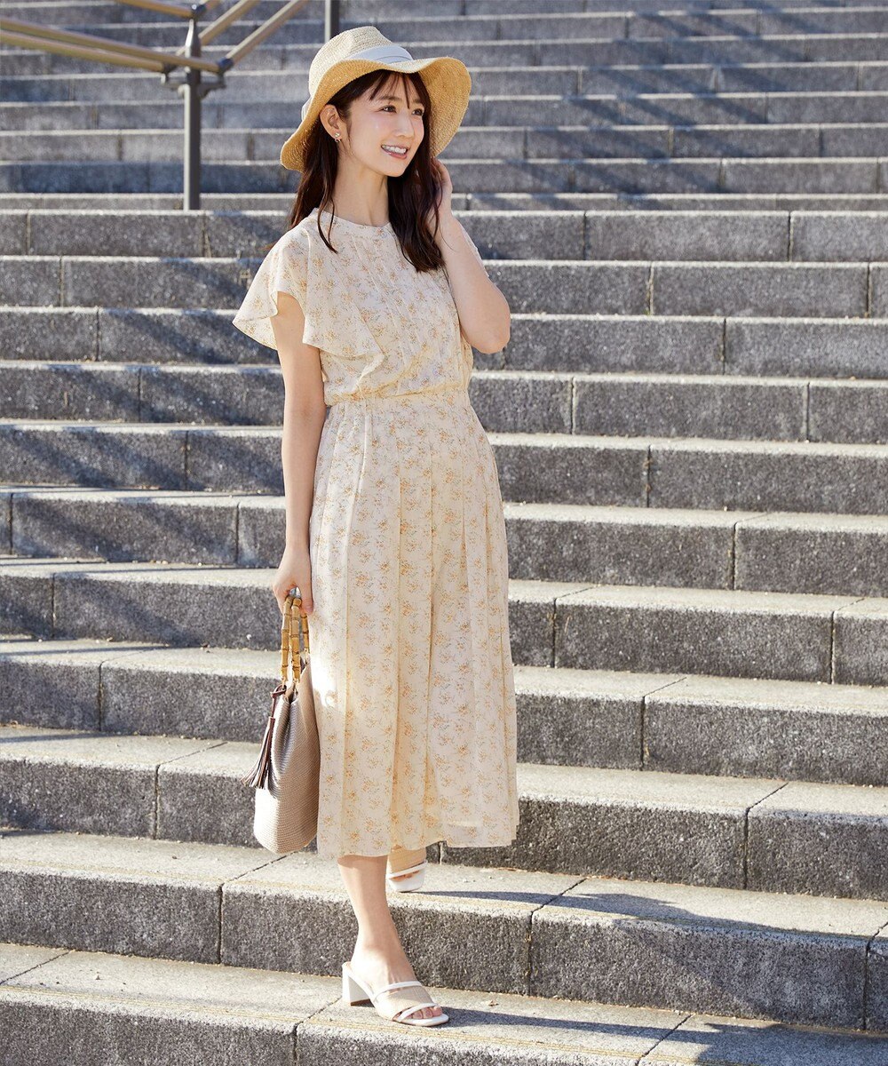 Tiaclasse 【小倉優子さん着用・洗える】フレアスリーブ柄ワンピース 