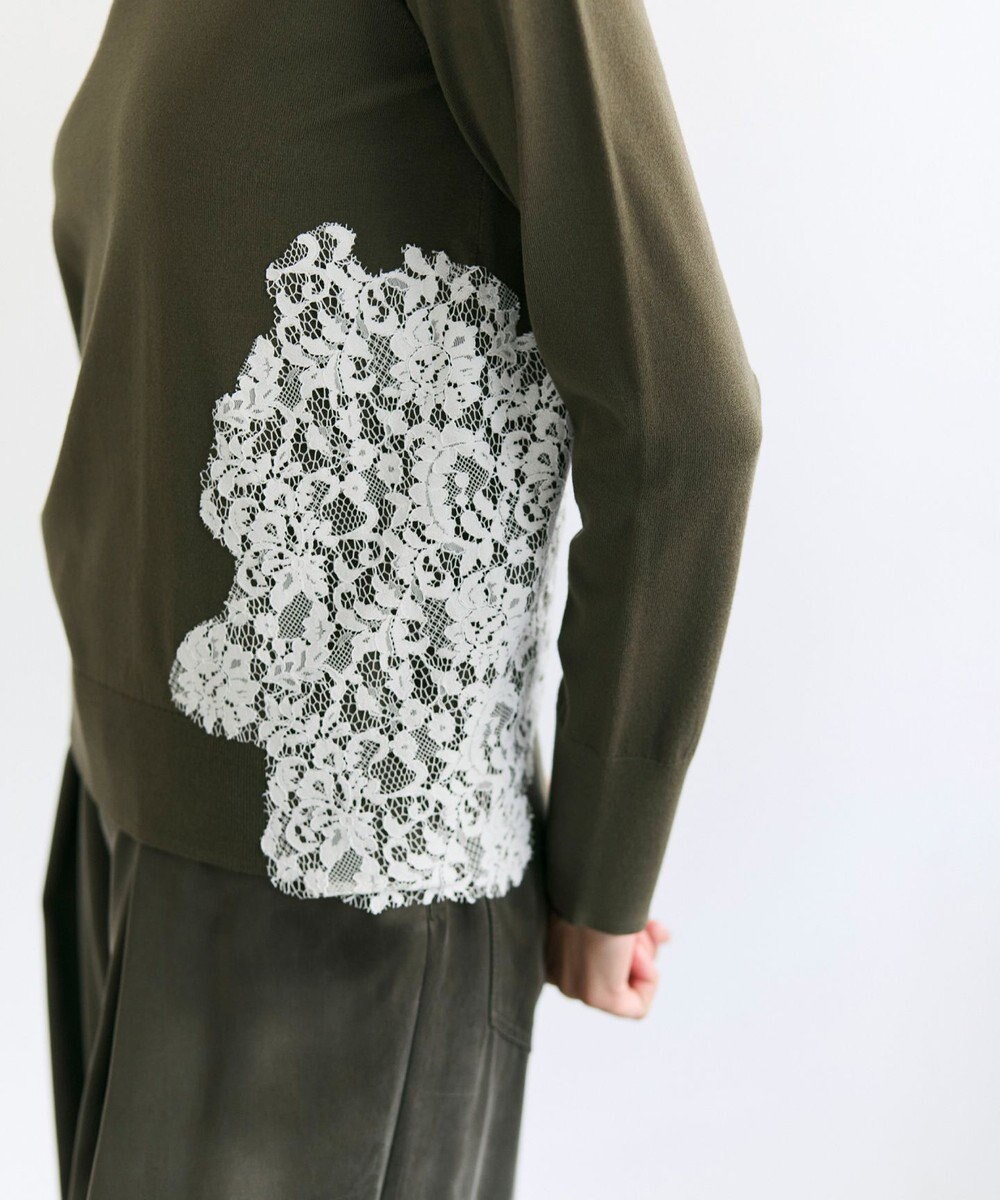 BEIGE， WILLOW / アシンメトリーレースクルーネックニット 