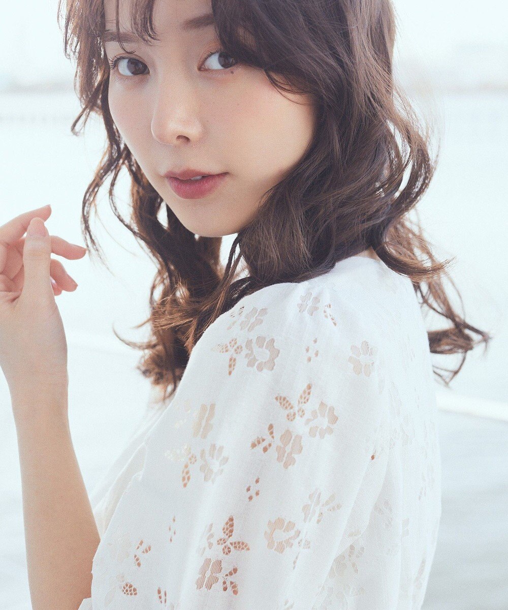 earth music&ecology 透かし花柄ブラウス 