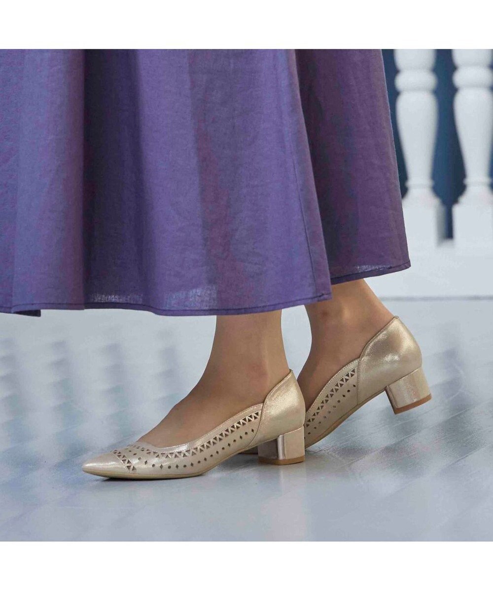 Riz raffinee <Riz raffinee>パンチングポインテッドトゥパンプス 