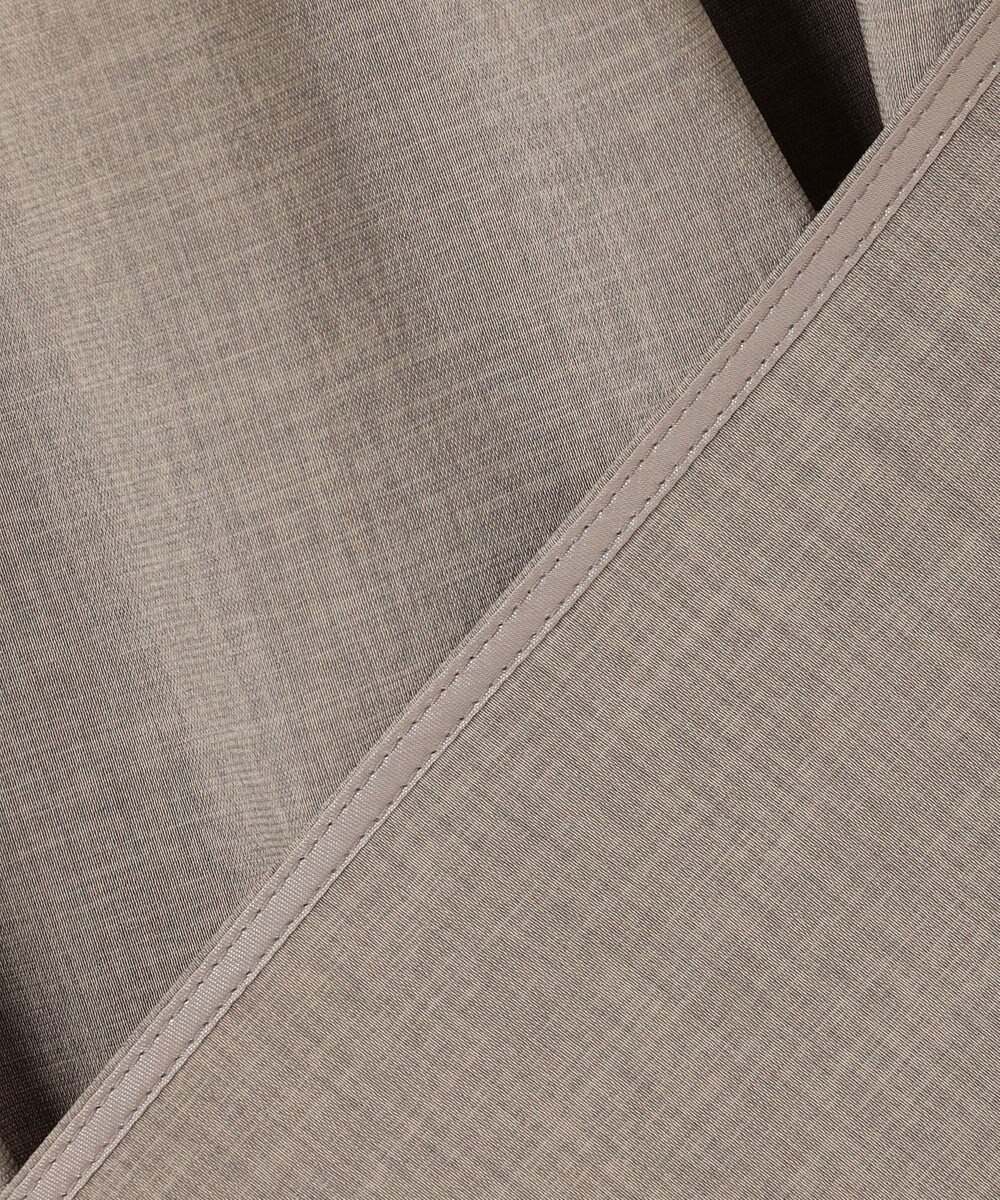 BEIGE， 【洗える/接触冷感/速乾/UVケア対応】BATEAU / Vネックバックギャザーハーフスリーブブラウス 