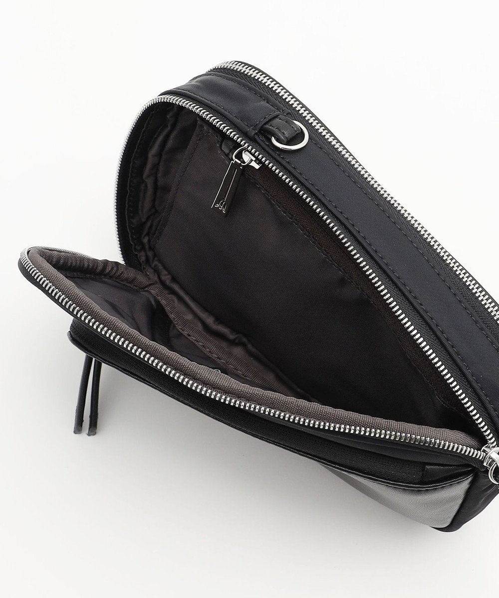 Y'SACCS ナイロン×リサイクルレザー　コンビマルチポシェット 