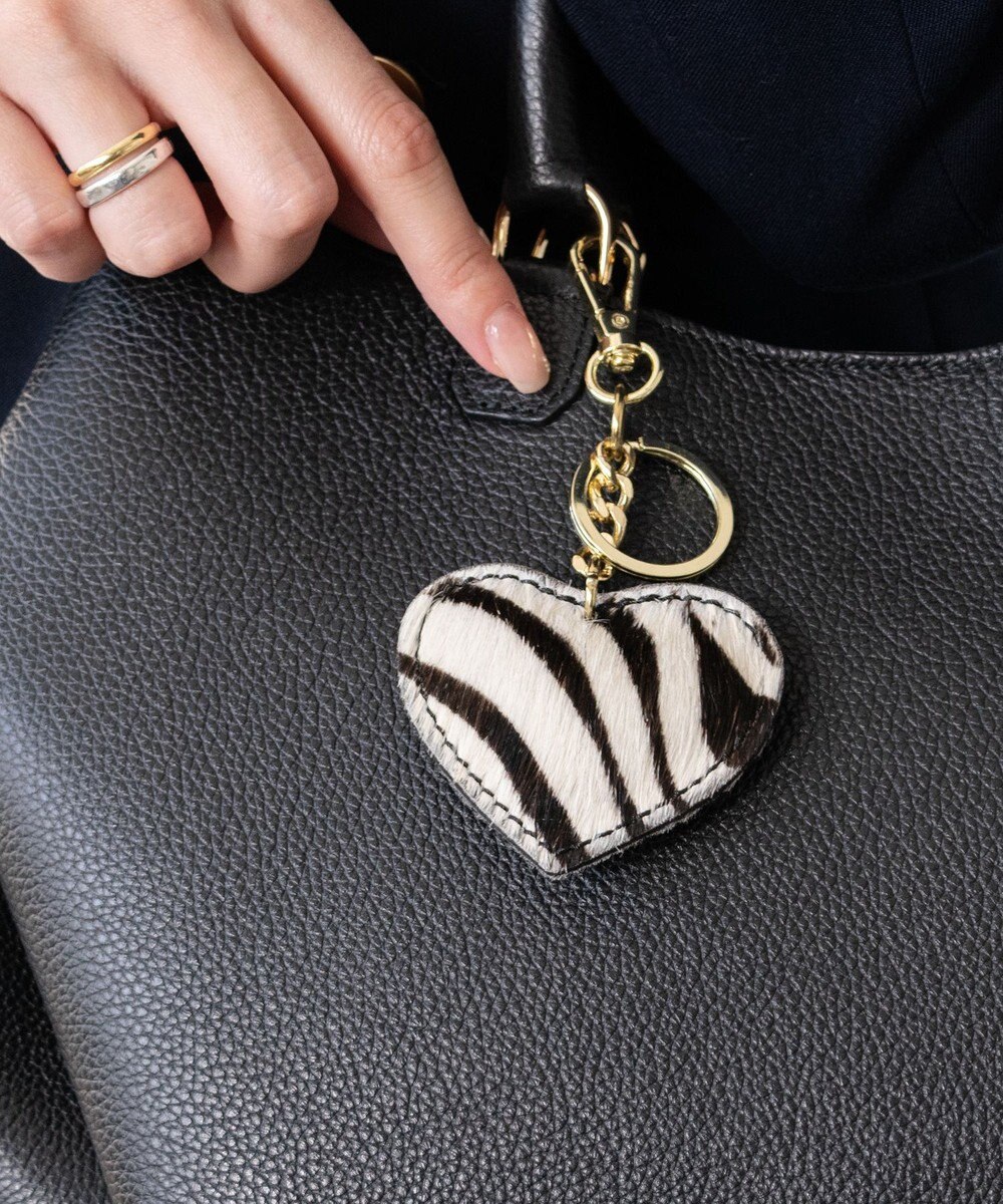 INTER-CHAUSSURES 【ANDREA CARDONE】ハート型レザーキーチャーム 