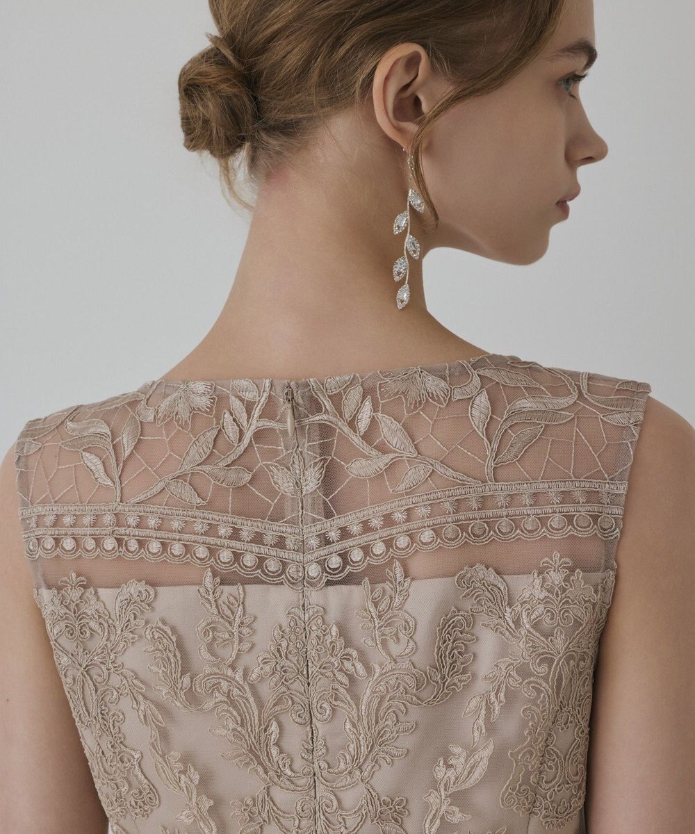 GRACE CONTINENTAL コ－ド刺繍タイトドレス 