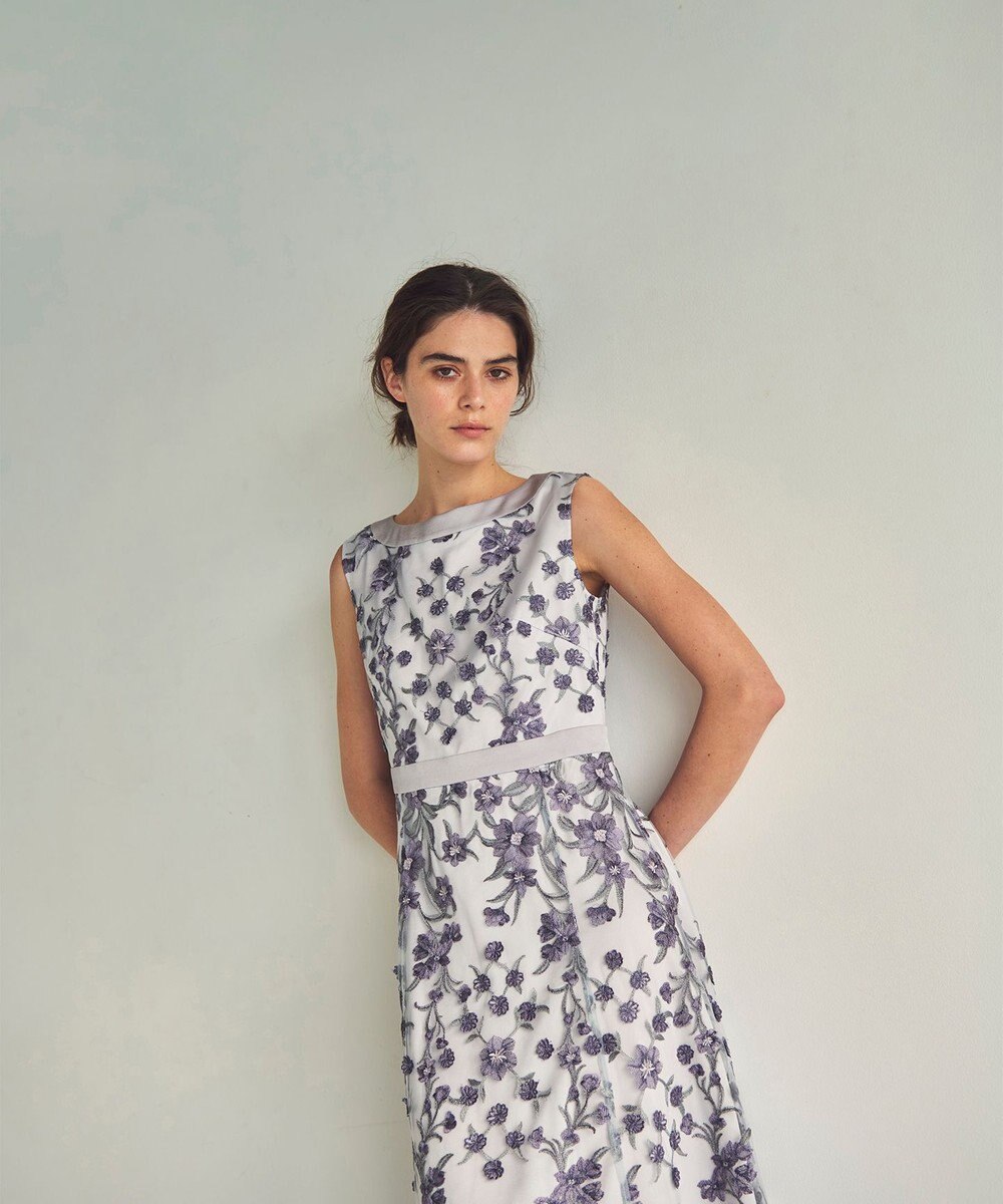 GRACE CONTINENTAL スモール3Dフラワードレス 