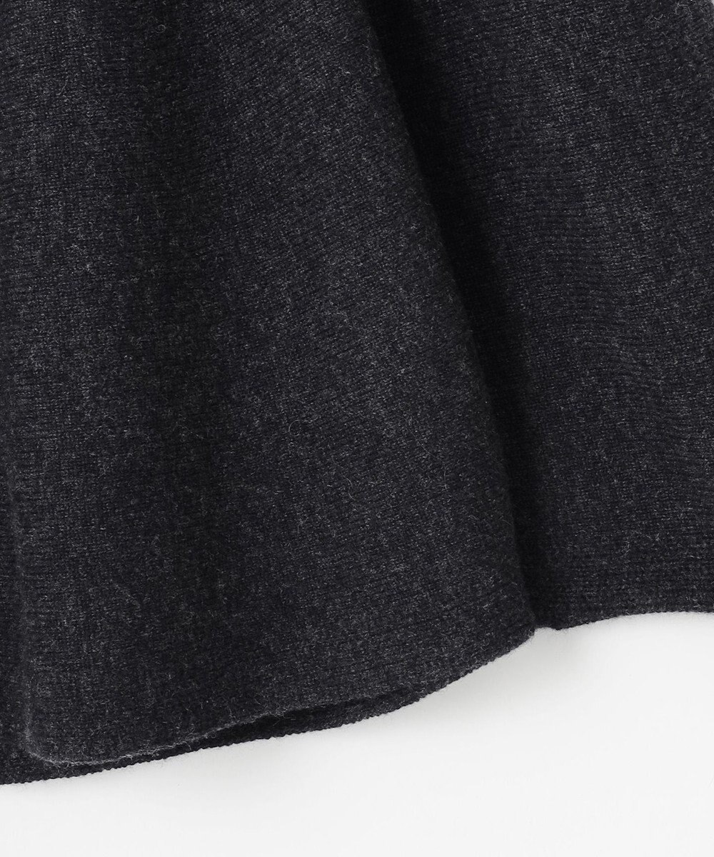 自由区 【カトリエムブーケ】Soyeux touche ポンチョニット 