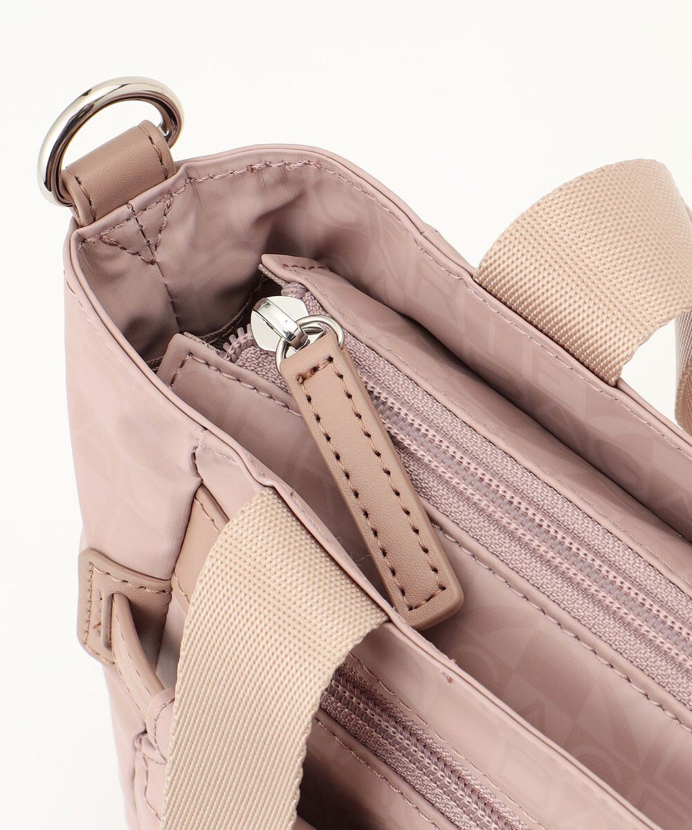 LA BAGAGERIE モノグラム　スクエアナイロントート 