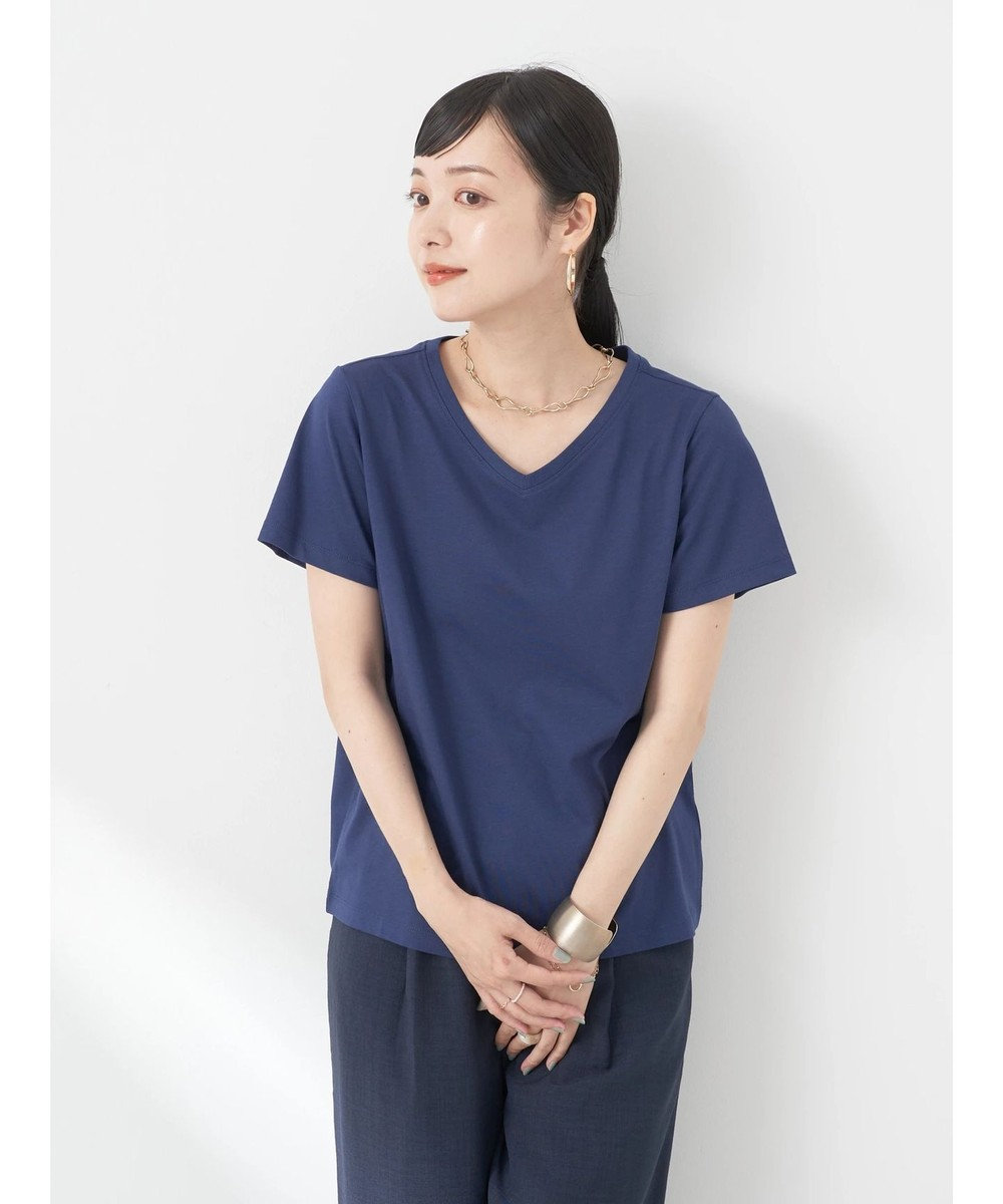 earth music&ecology ＶネックＴシャツ（汗じみ防止） 