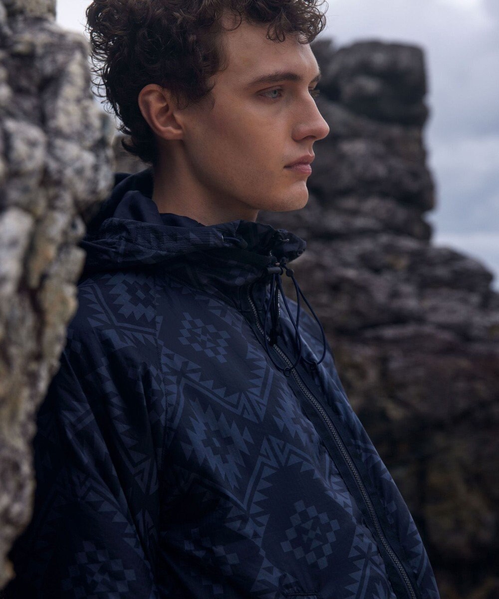 JOSEPH ABBOUD MOUNTAIN 【UNISEX】ポケッタブル ネイティブモチーフリップブルゾン 