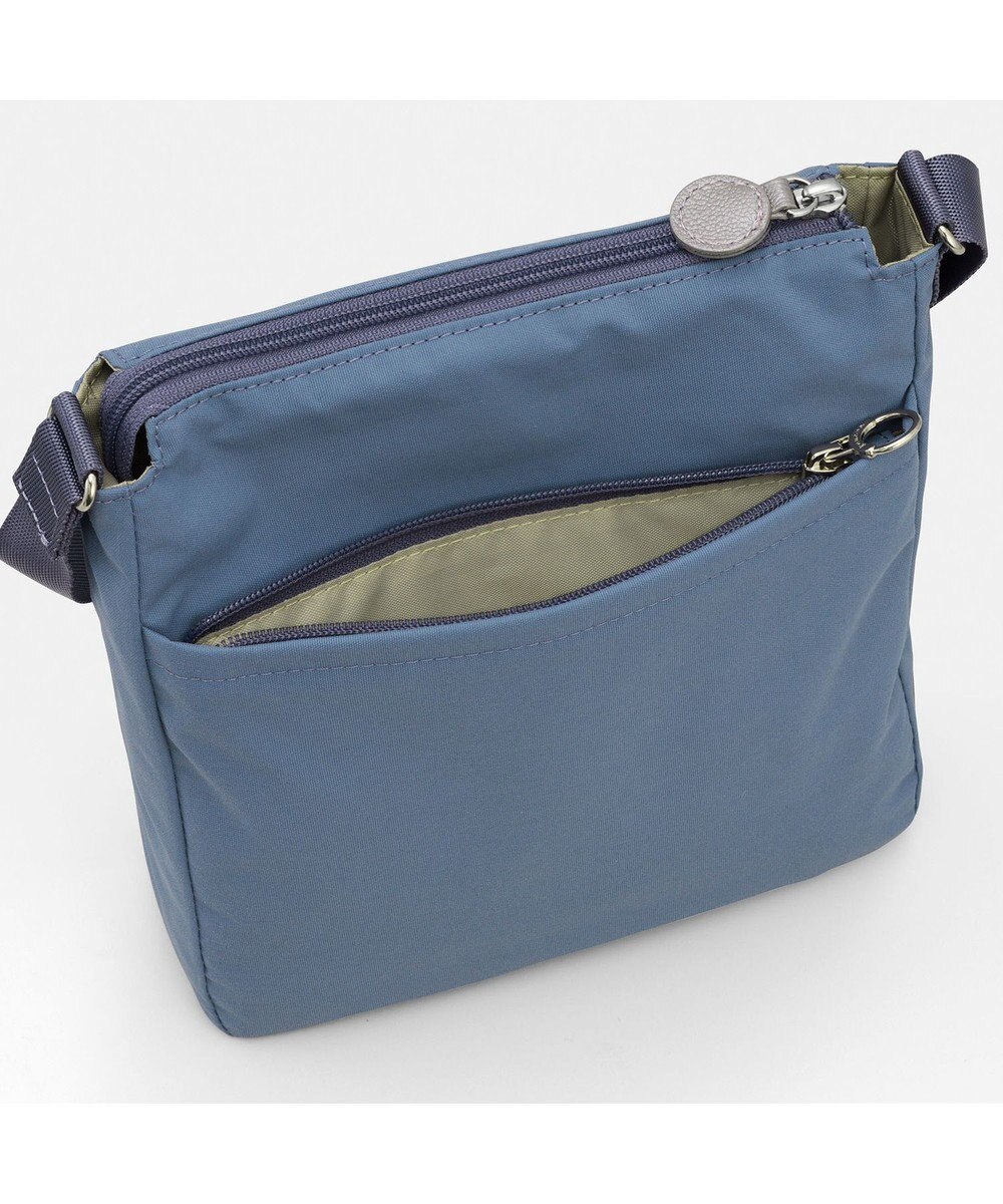 ACE BAGS & LUGGAGE Kanana project PJ8-3rd LTD ブリーズライト ショルダーバッグ  縦型 20133 カナナ 