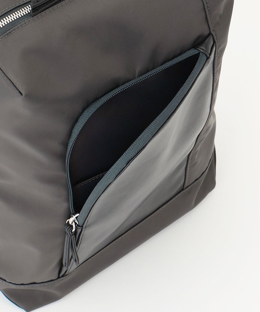 Y'SACCS ナイロン×リサイクルレザー　コンビマルチリュック 