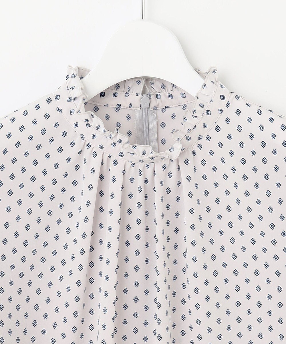 23区 L 【洗える】ジオメトリックパターン フリル ブラウス 