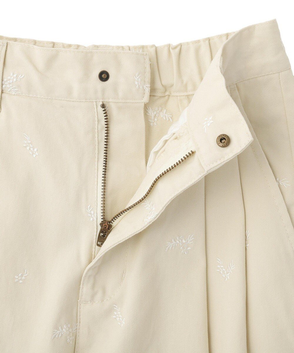 earth music&ecology 【綿100】フラワー刺繍ツイルカーブパンツ 