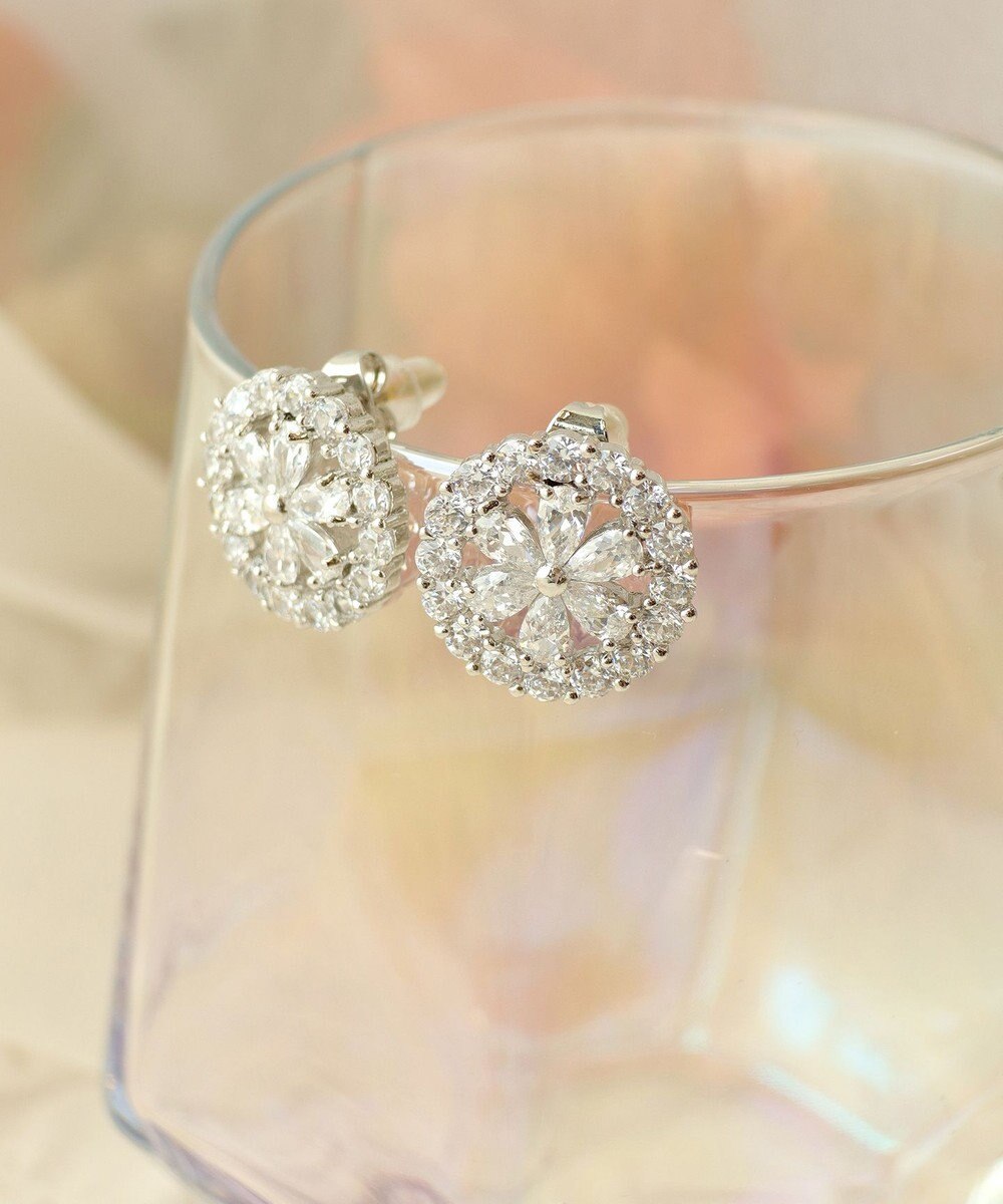 Tiaclasse リッチフラワーサークルピアス 