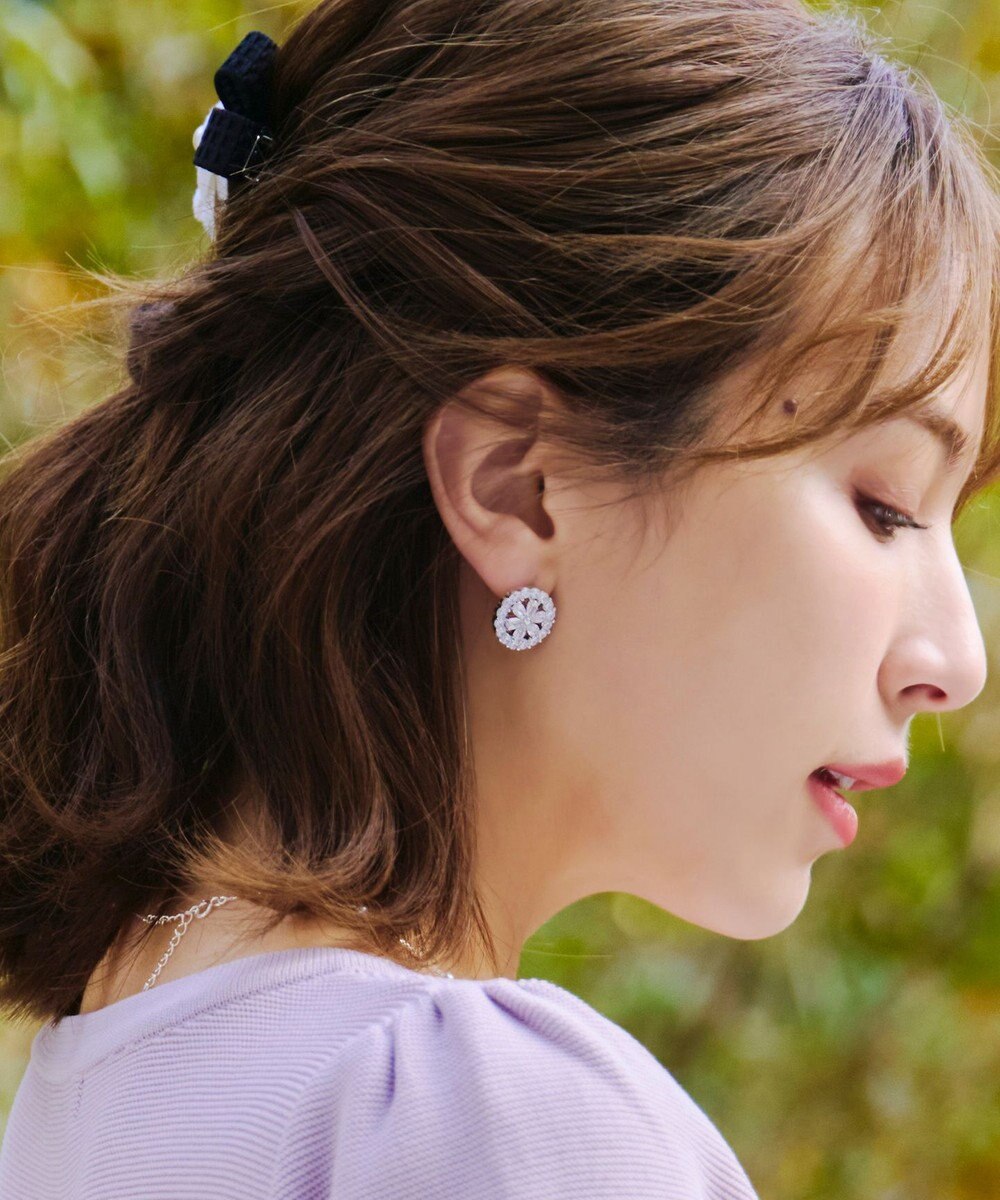 Tiaclasse リッチフラワーサークルピアス 