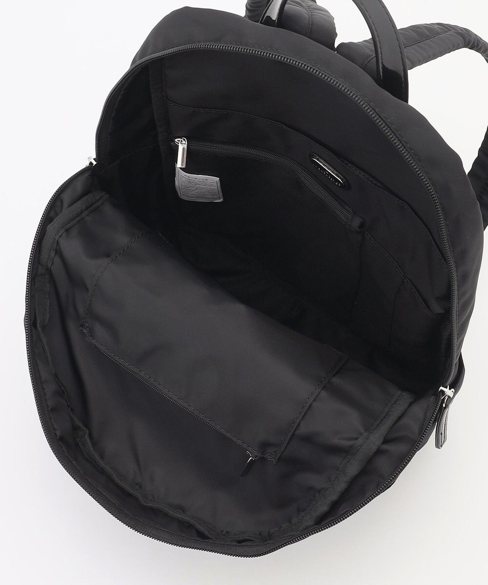 LA BAGAGERIE エナメルアクセントリュックサック 