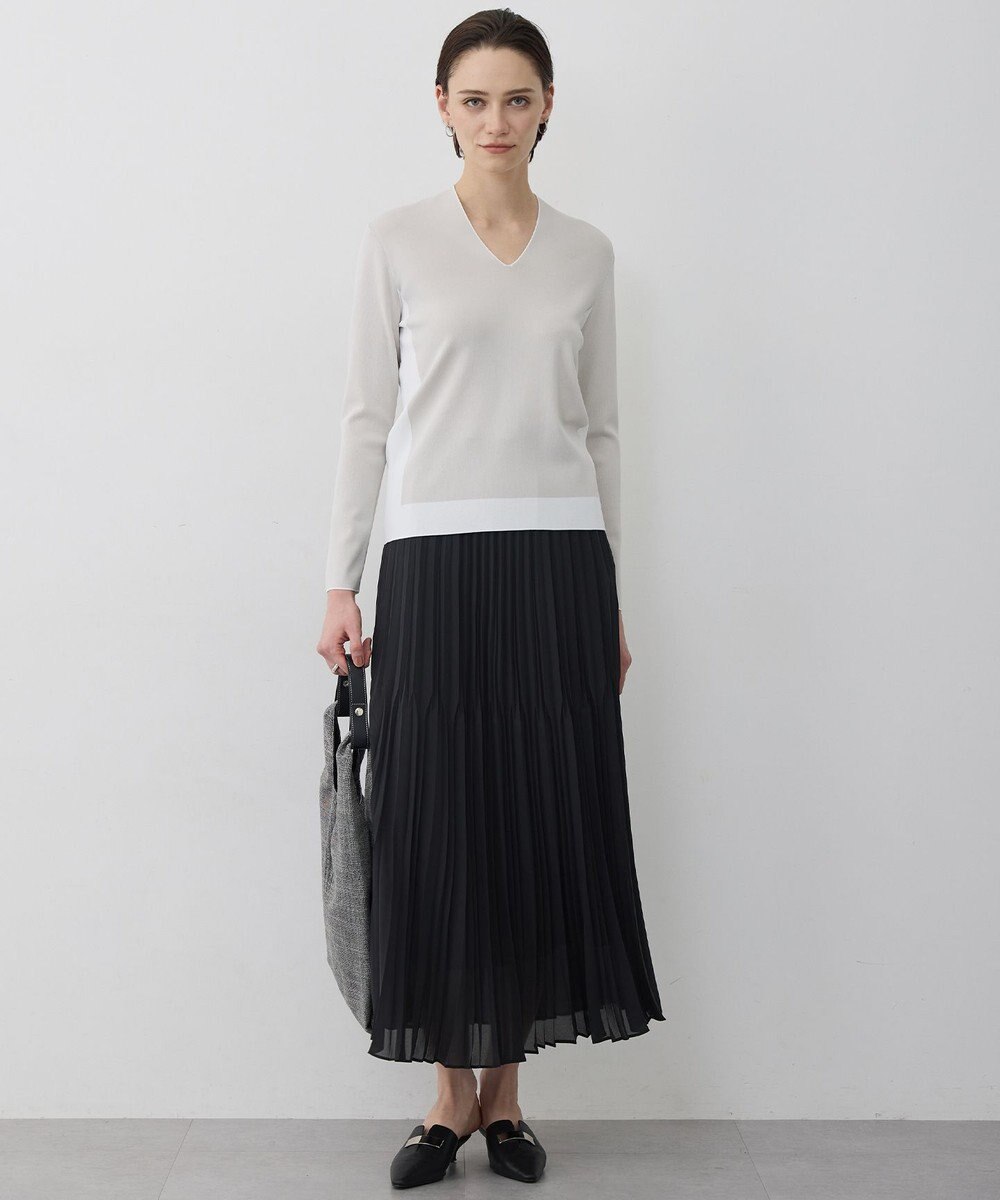 ICB L シンセティックフルニードル Vネックニット 