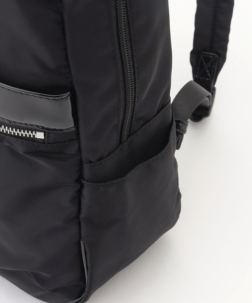 LA BAGAGERIE エナメルアクセントリュックサック 