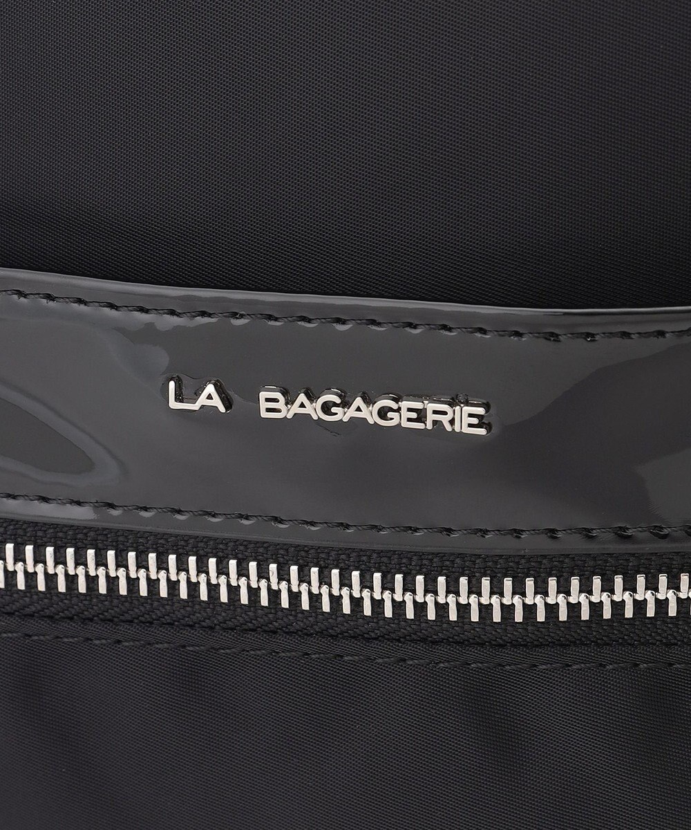 LA BAGAGERIE エナメルアクセントリュックサック 