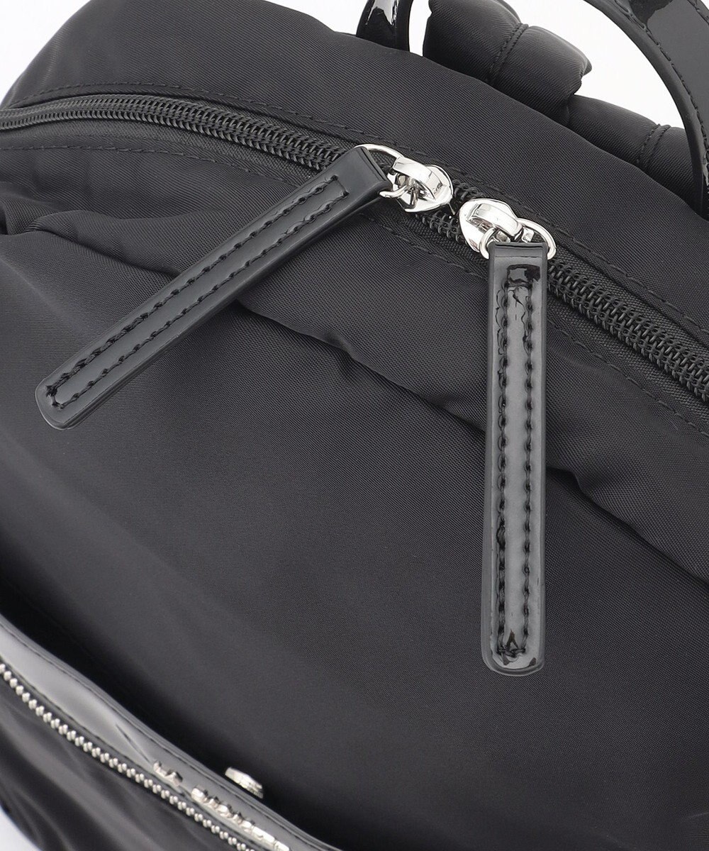 LA BAGAGERIE エナメルアクセントリュックサック 