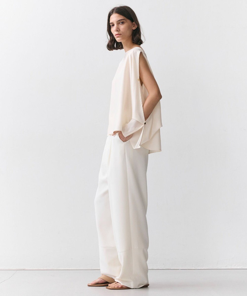 BEIGE， GYPSUM / シルキータッチ セミワイドタックパンツ 