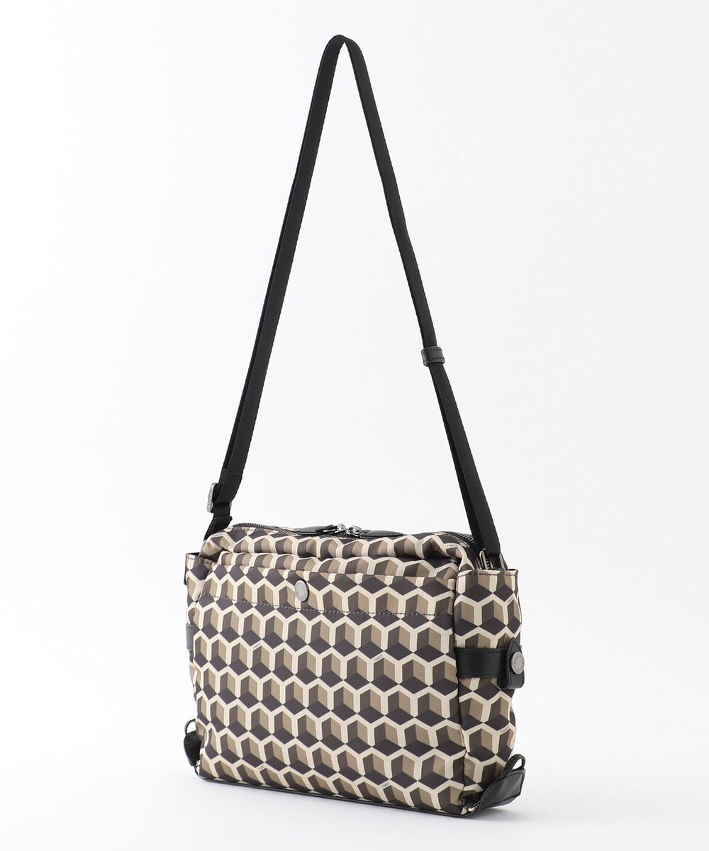 Y'SACCS キュービックモノグラム　スクエアショルダー 