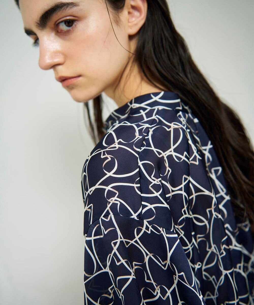 GRACE CONTINENTAL ラインハートケープブラウス 