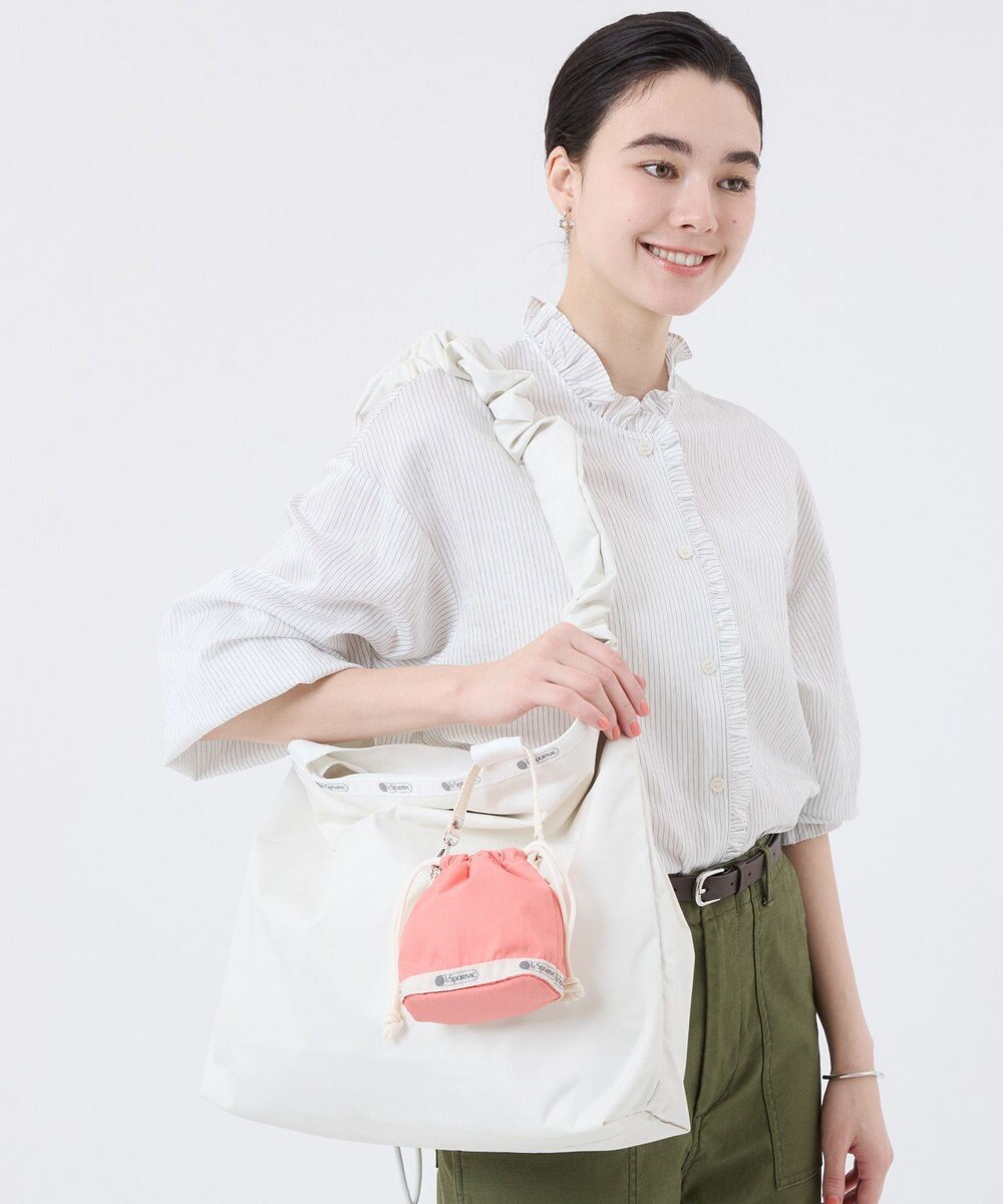 LeSportsac DRAWSTRING BUCKET CHARM/コーラルパンチ/メレンゲ 