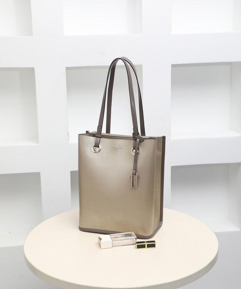 style code 【MERCURYDUO/マーキュリーデュオ】メタルアイレット　縦長トートバッグ 推し活ラージバッグ 縦長ショルダーバッグ 