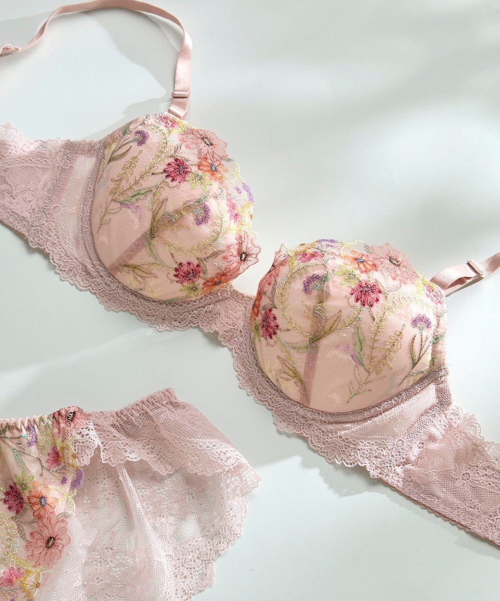 une nana cool バックスタイルまでかわいい Steppe Flower ワイヤーブラ 